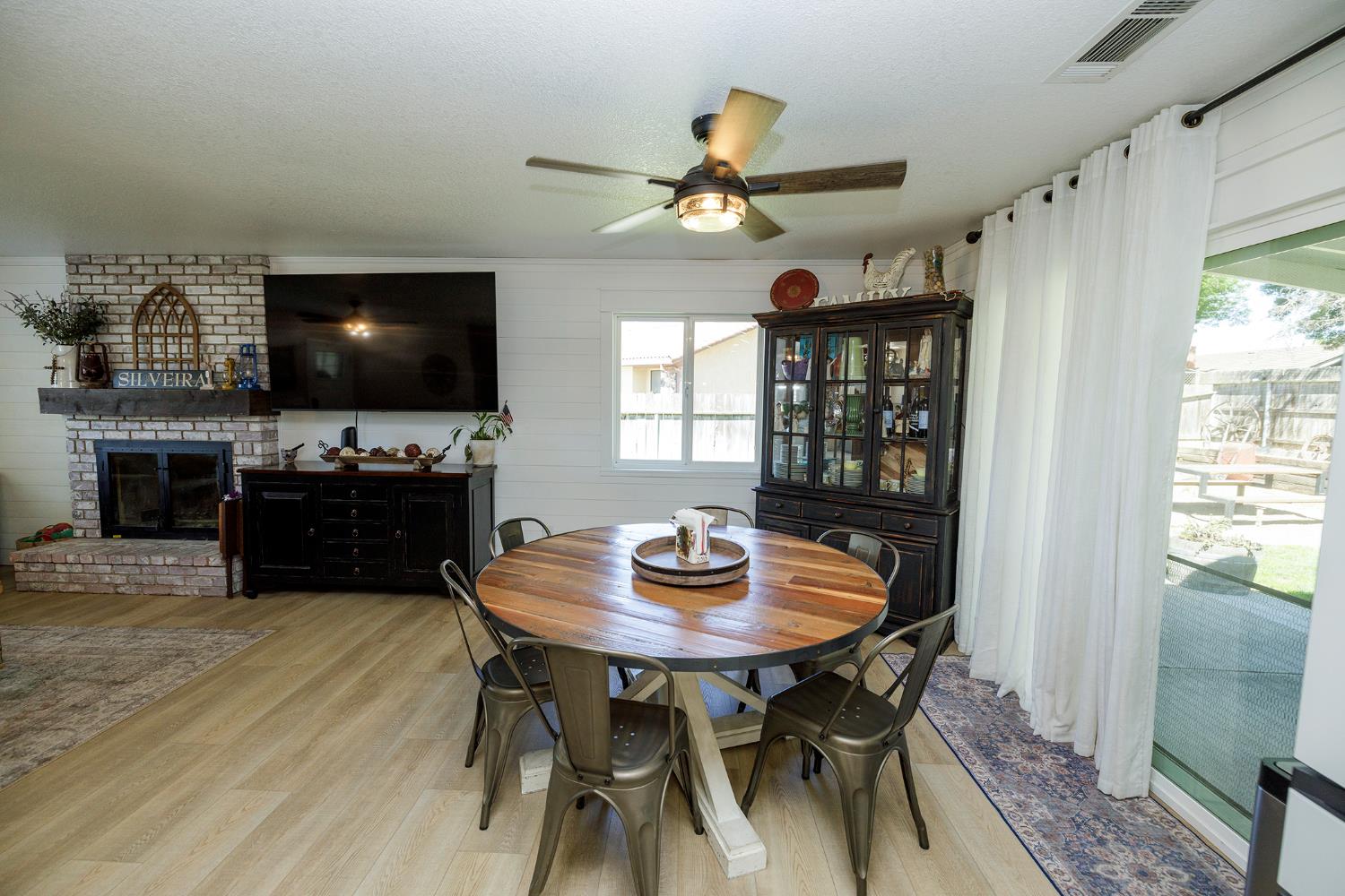 20292 Coral Cir, Hilmar, CA 95324