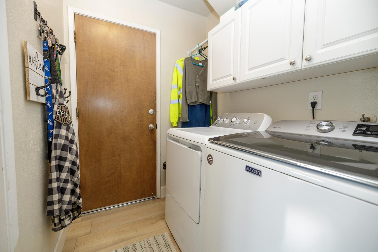 20292 Coral Cir, Hilmar, CA 95324