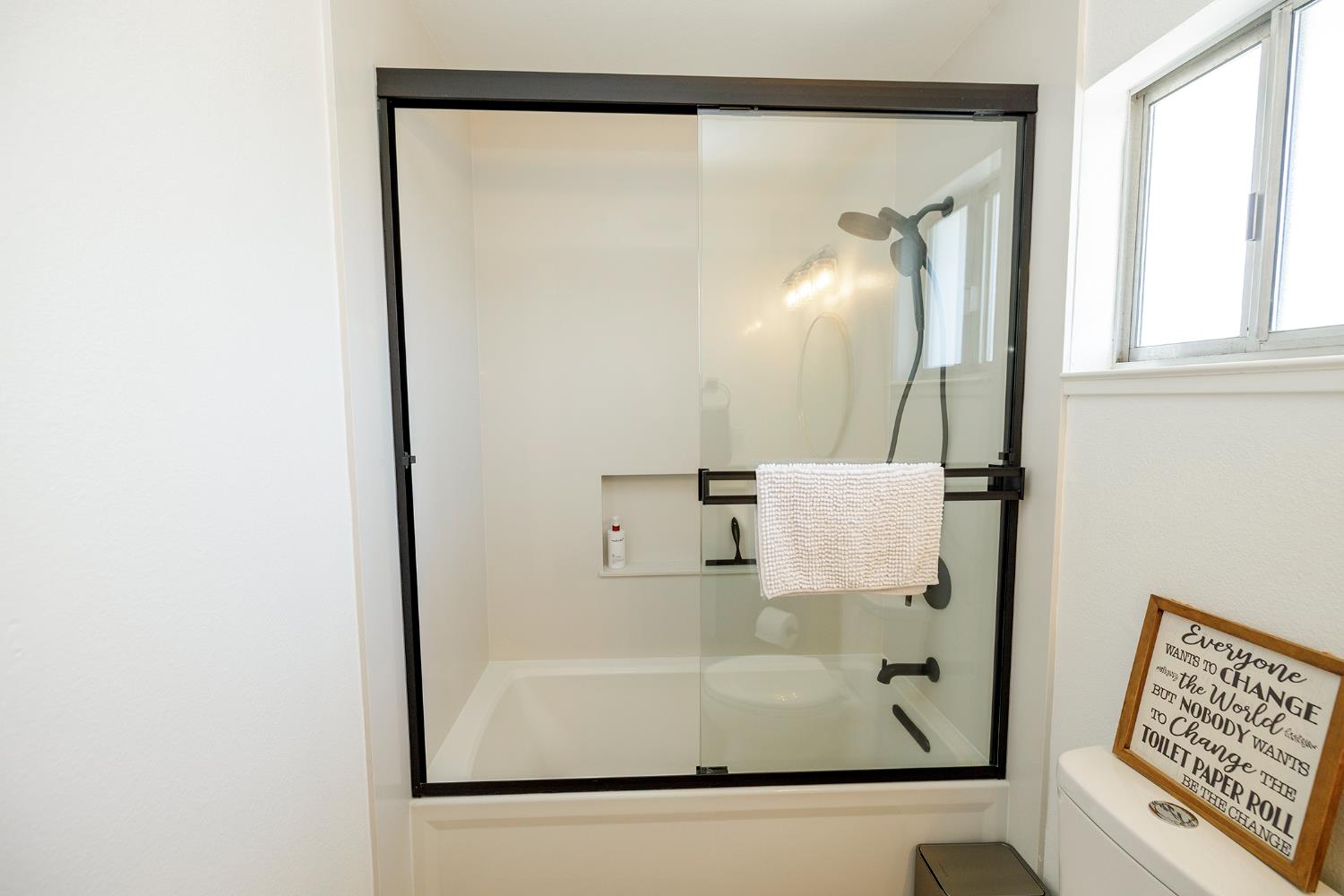 20292 Coral Cir, Hilmar, CA 95324