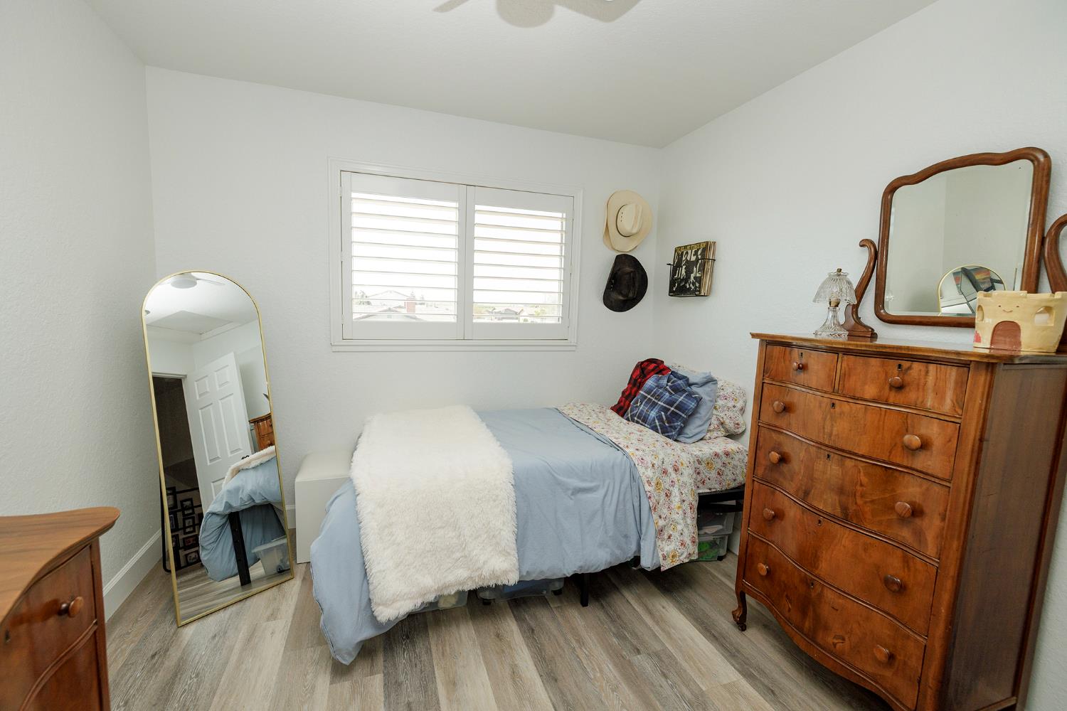 20292 Coral Cir, Hilmar, CA 95324