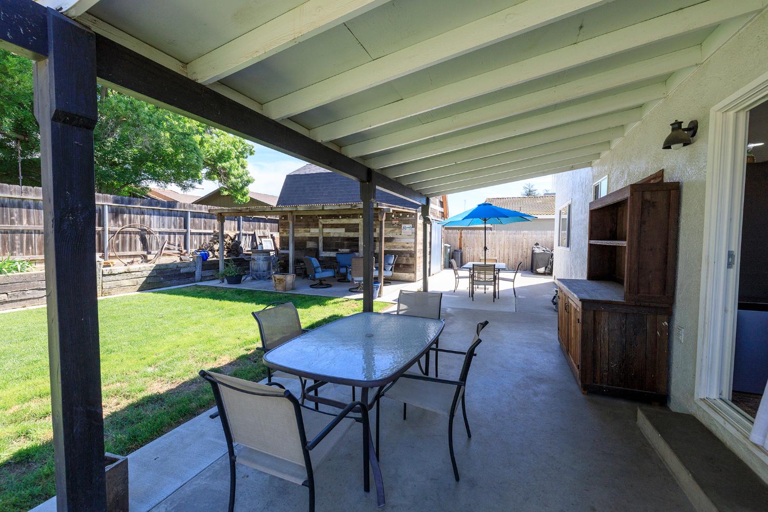 20292 Coral Cir, Hilmar, CA 95324