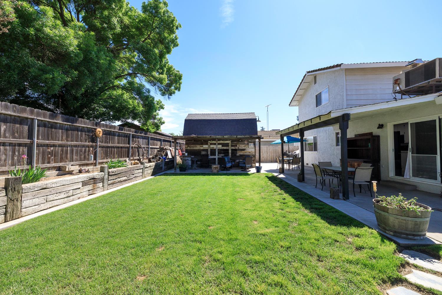 20292 Coral Cir, Hilmar, CA 95324