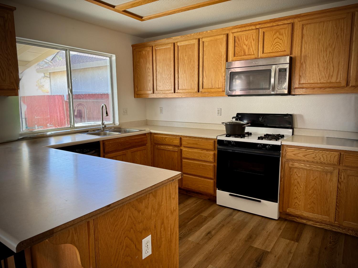 16634 Everton St, Delhi, CA 95315