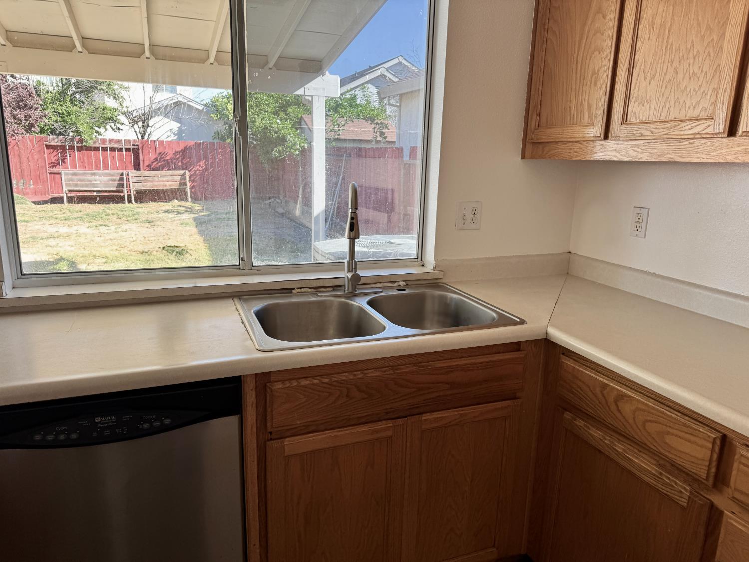 16634 Everton St, Delhi, CA 95315