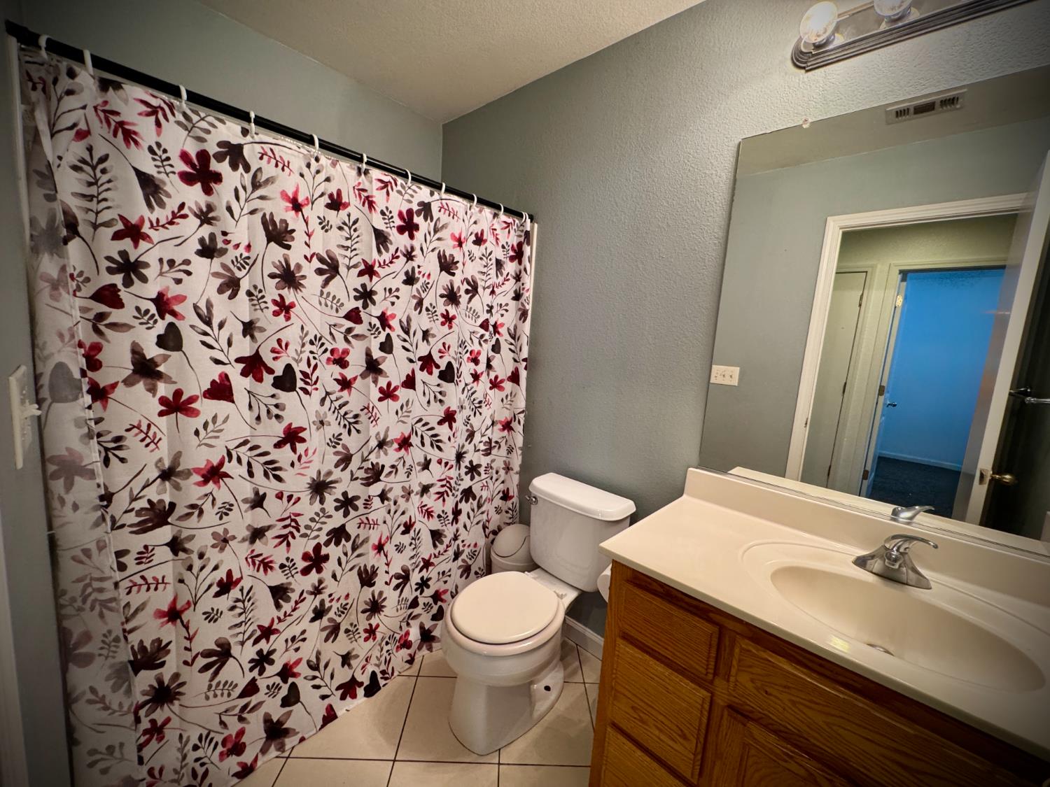 16634 Everton St, Delhi, CA 95315