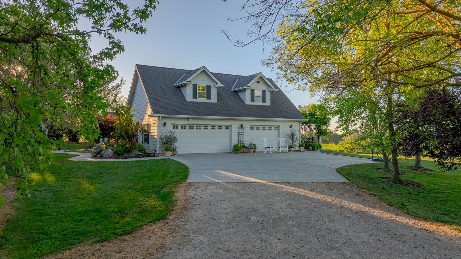 11126 Livingston Cressey Rd, Livingston, CA 95334