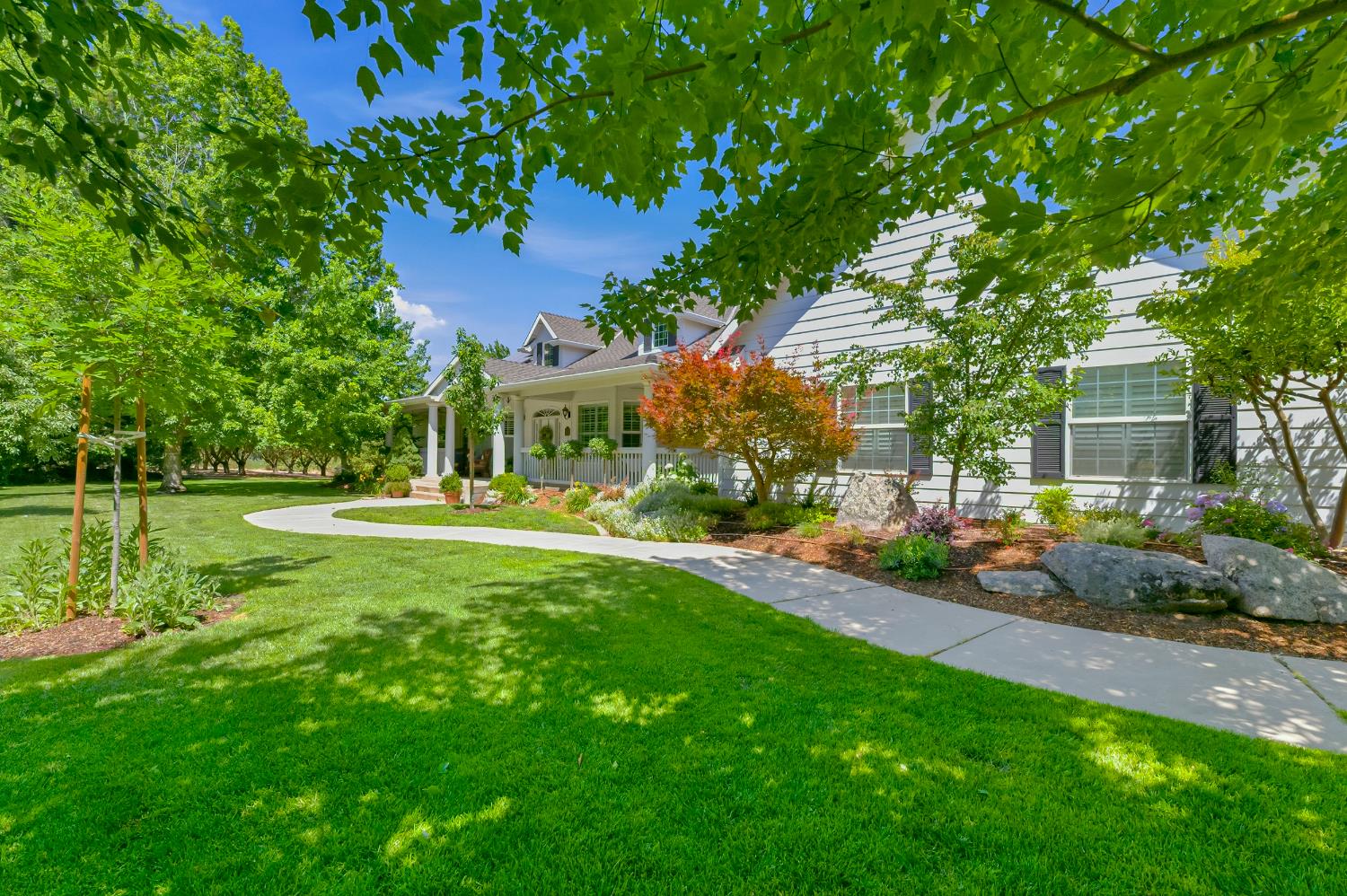 11126 Livingston Cressey Rd, Livingston, CA 95334