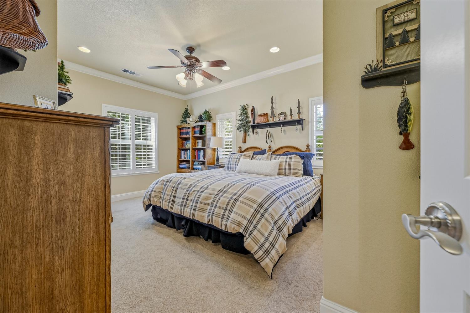 11126 Livingston Cressey Rd, Livingston, CA 95334