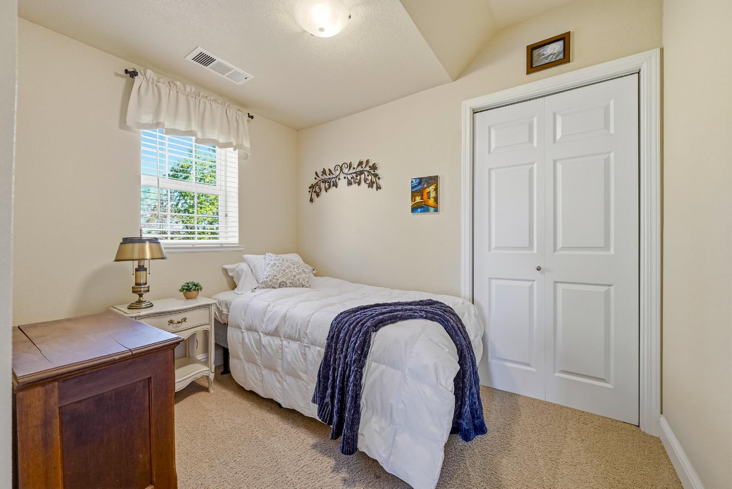 11126 Livingston Cressey Rd, Livingston, CA 95334