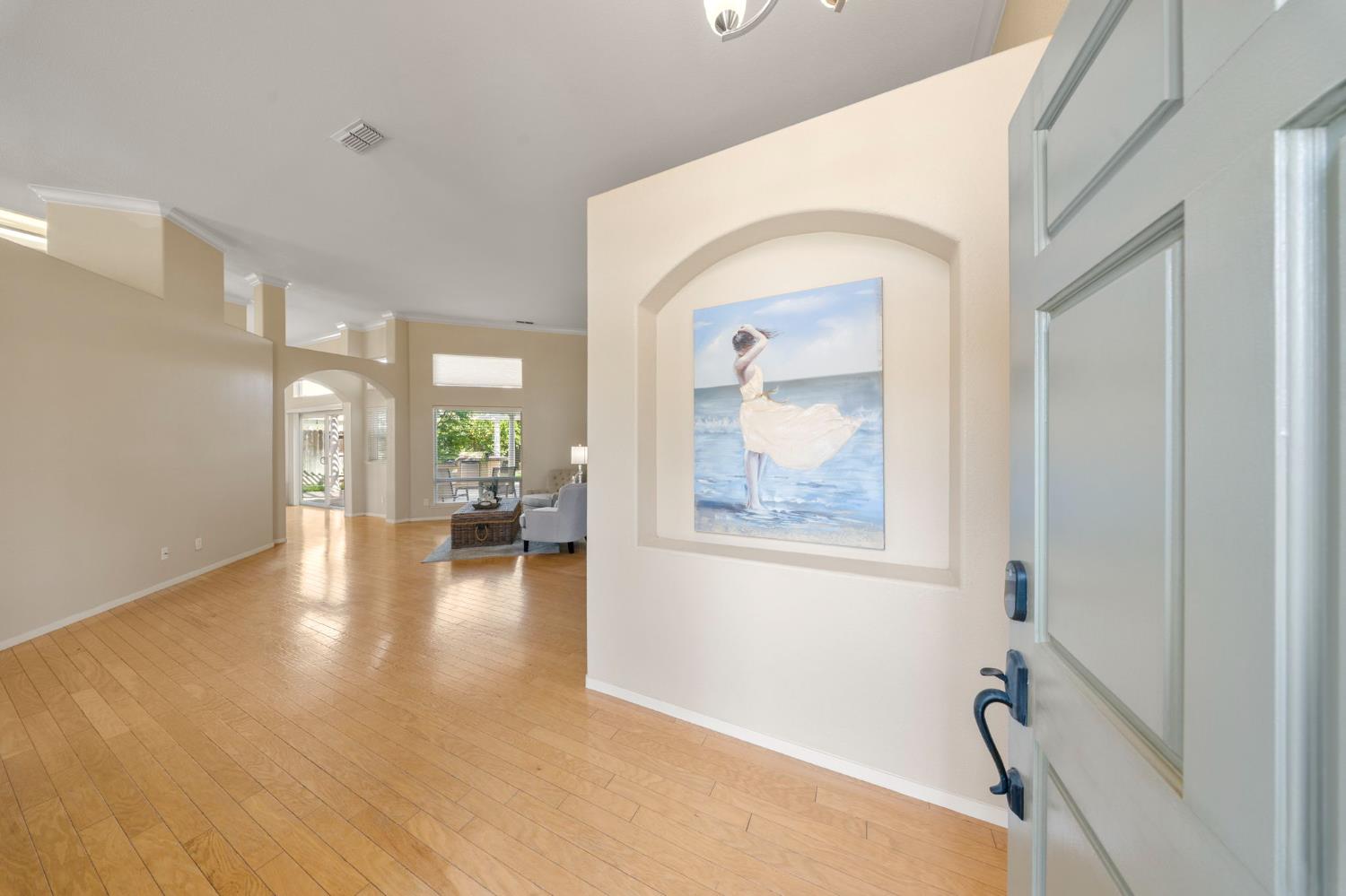 2100 Paramont Way, Modesto, CA 95355