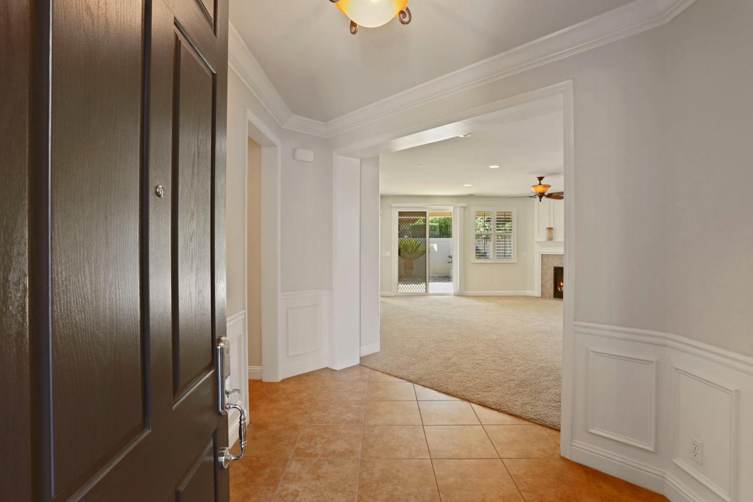 2224 Bellchase Dr, Manteca, CA 95336