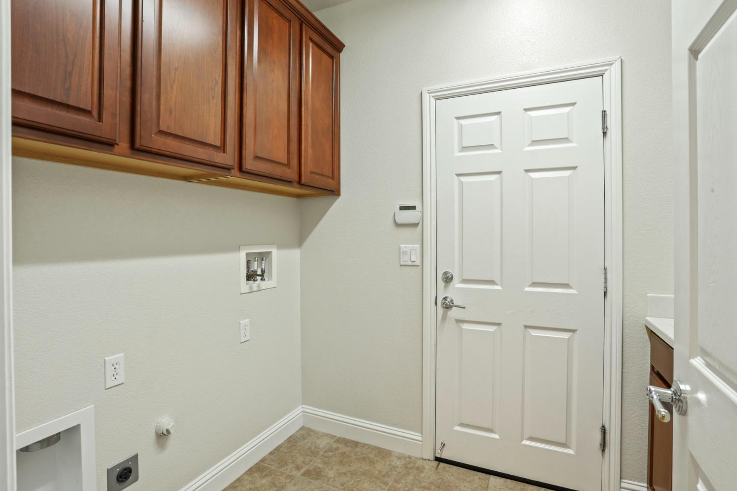 2224 Bellchase Dr, Manteca, CA 95336