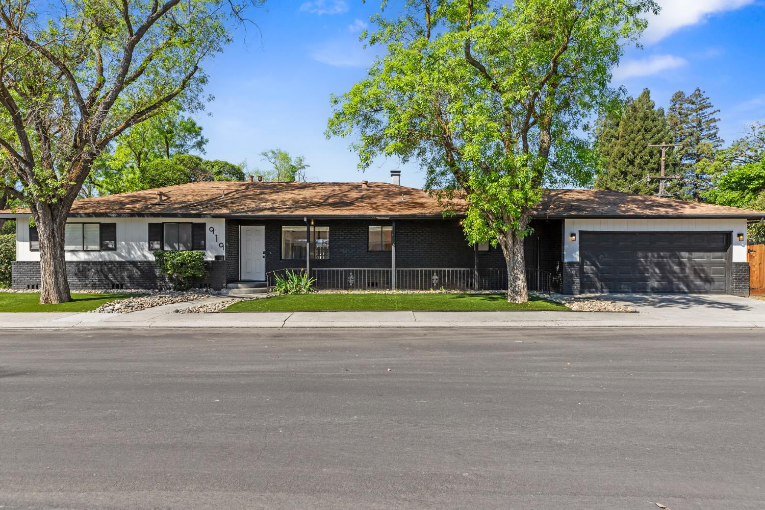 919 Del Rey Ave, Modesto, CA 95350