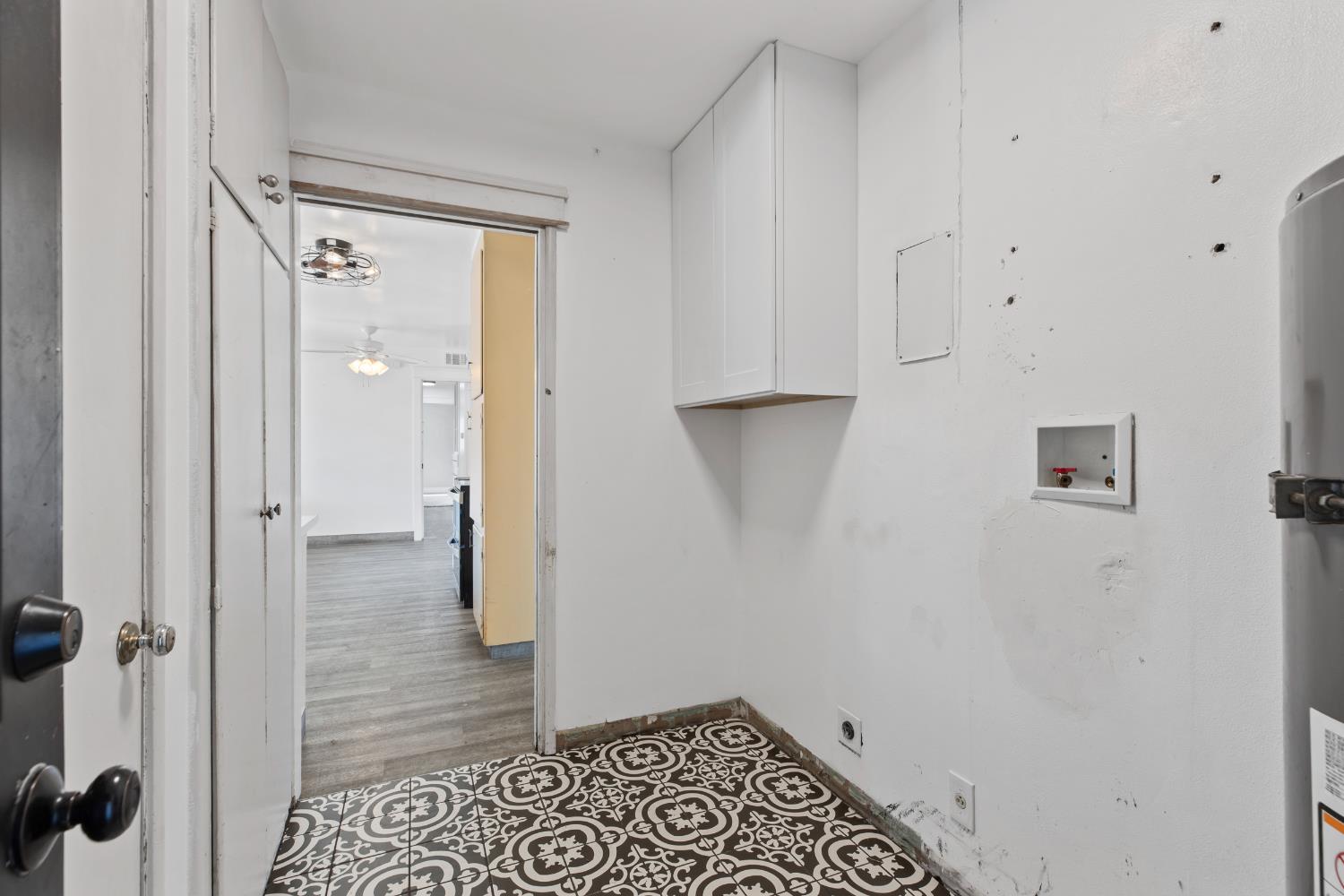 919 Del Rey Ave, Modesto, CA 95350