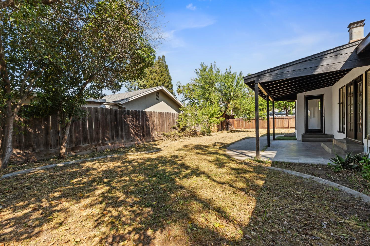 919 Del Rey Ave, Modesto, CA 95350