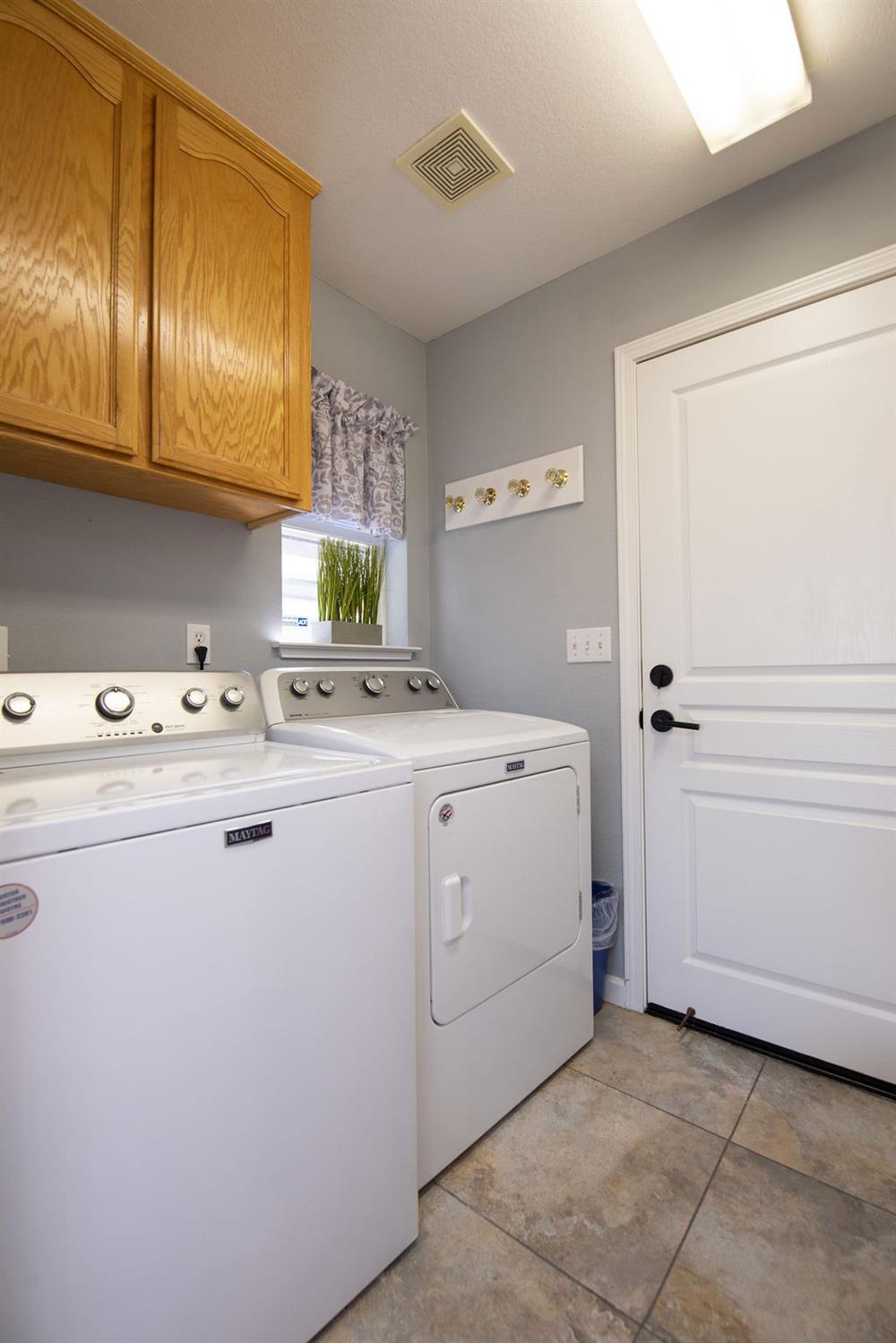 1981 Schaffhausen St, Manteca, CA 95337