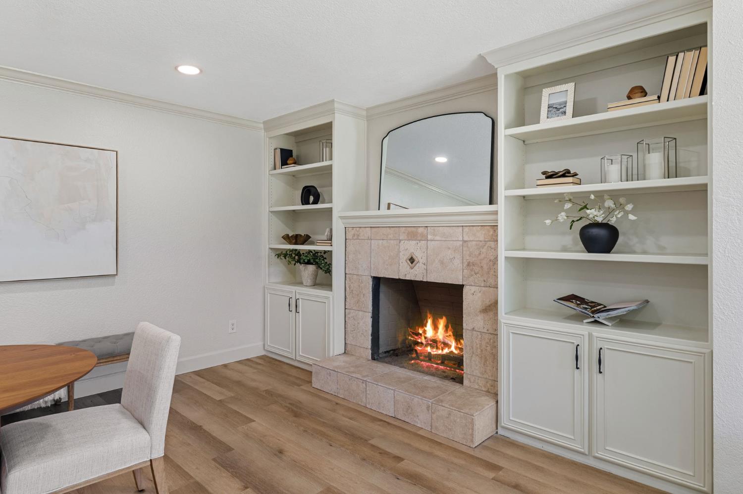 1213 Lexington Dr, Modesto, CA 95350