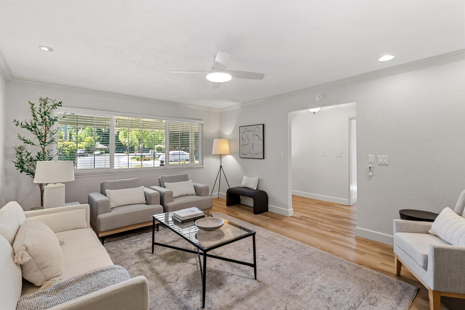 1213 Lexington Dr, Modesto, CA 95350