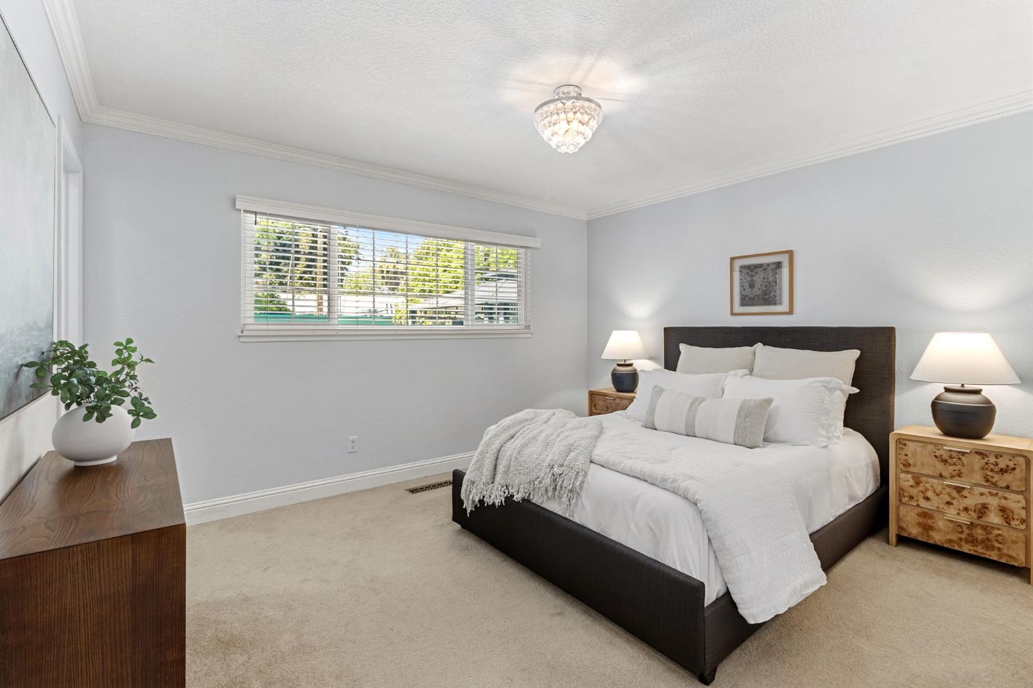 1213 Lexington Dr, Modesto, CA 95350