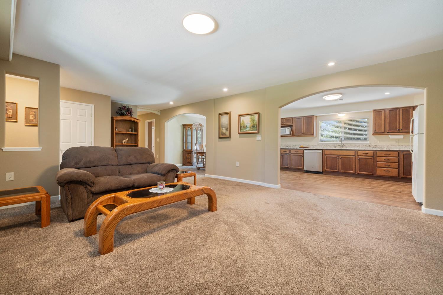 1255 Root Rd, Modesto, CA 95357