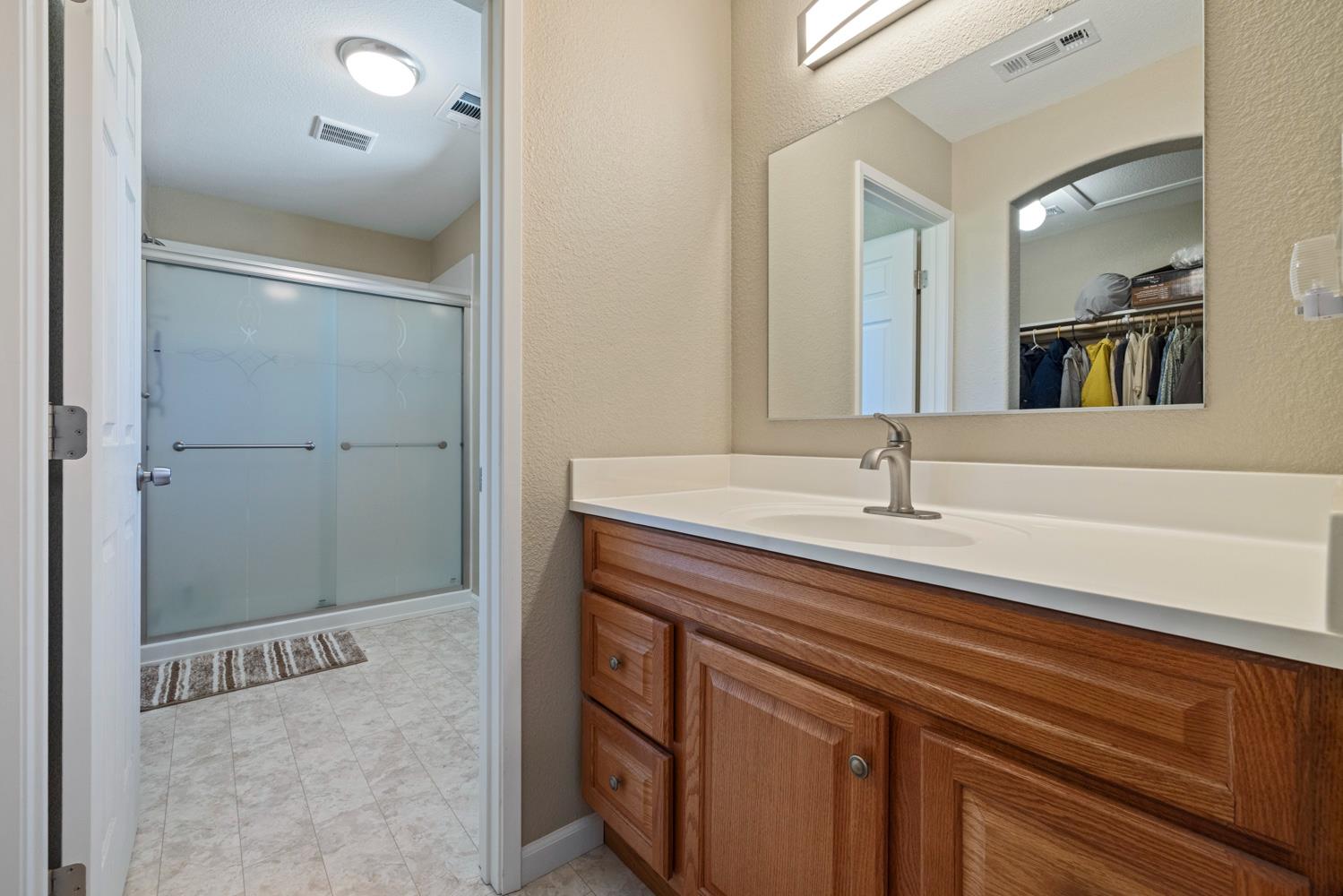 1255 Root Rd, Modesto, CA 95357