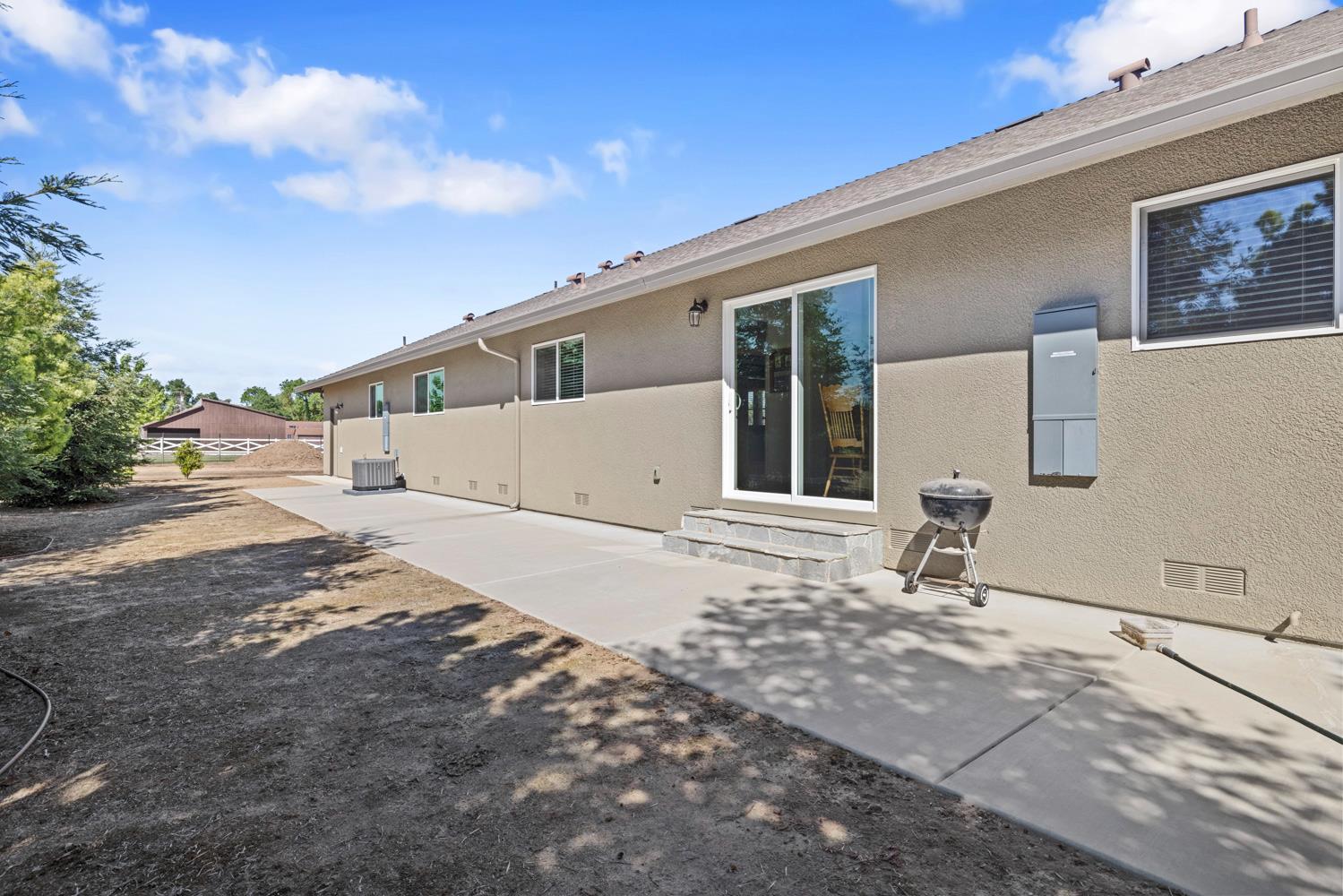 1255 Root Rd, Modesto, CA 95357