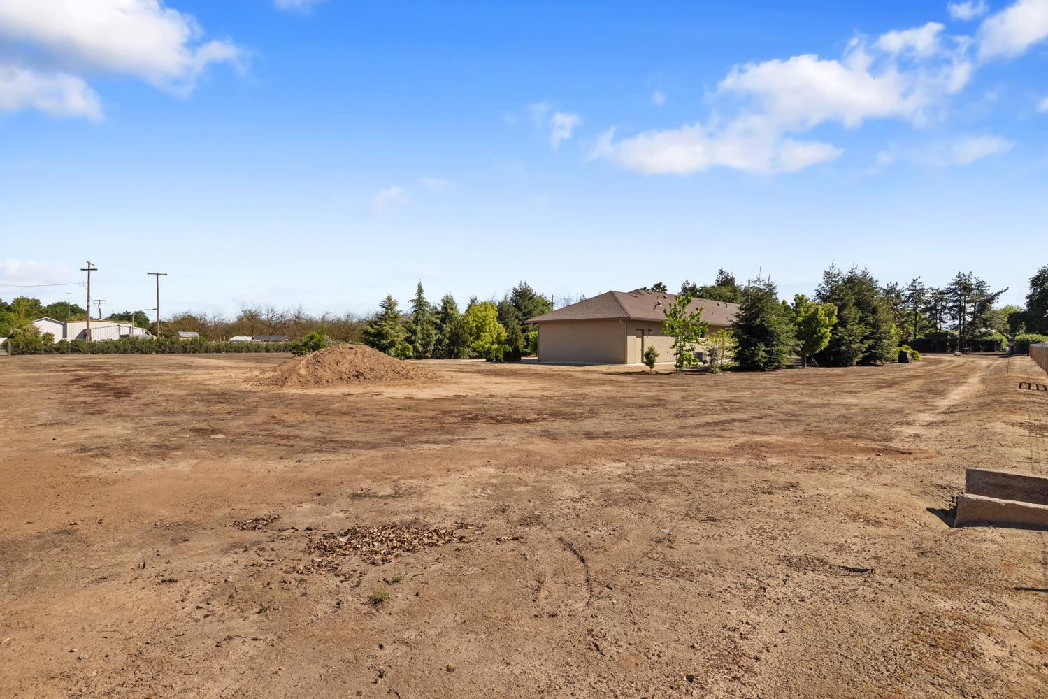 1255 Root Rd, Modesto, CA 95357