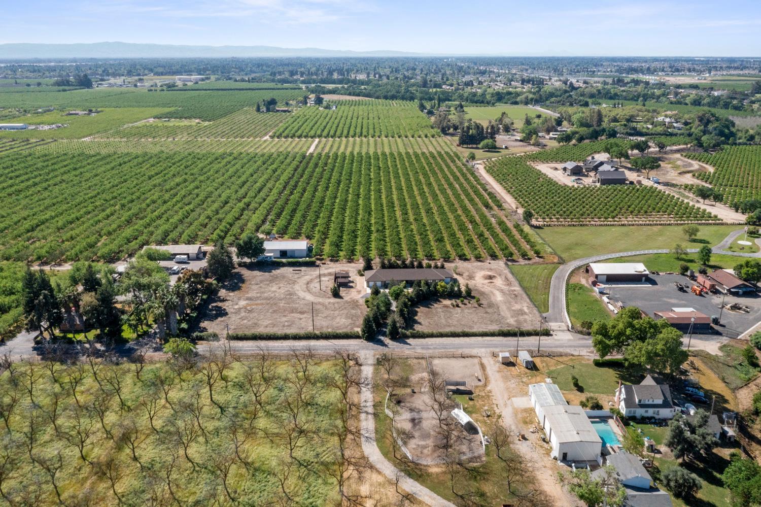 1255 Root Rd, Modesto, CA 95357