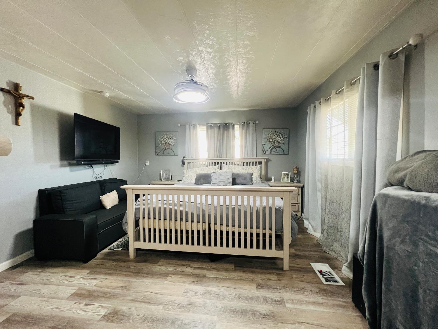 2845 E E Hatch Rd #86, Modesto, CA 95351