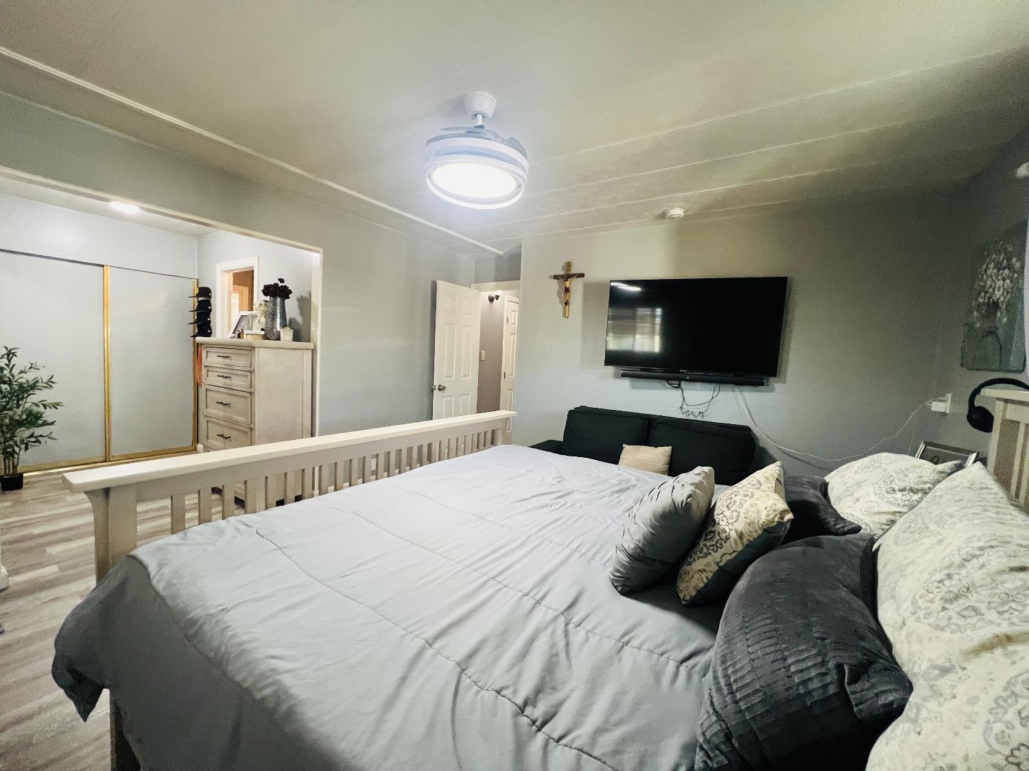 2845 E E Hatch Rd #86, Modesto, CA 95351