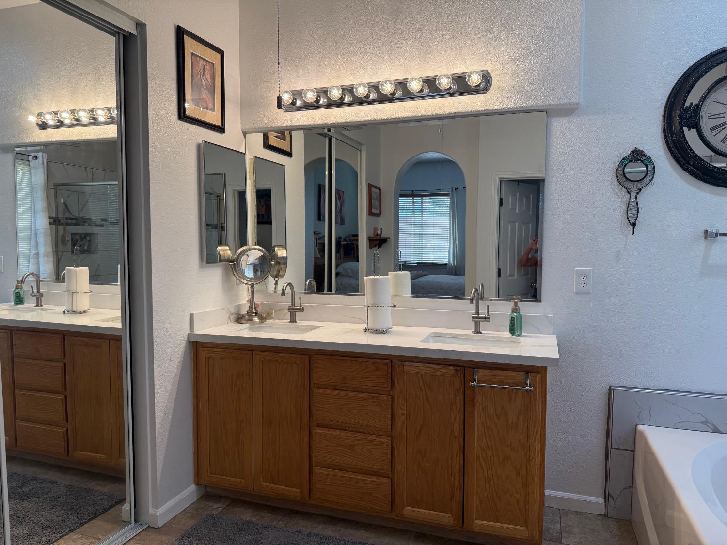 208 Murano St, Los Banos, CA 93635