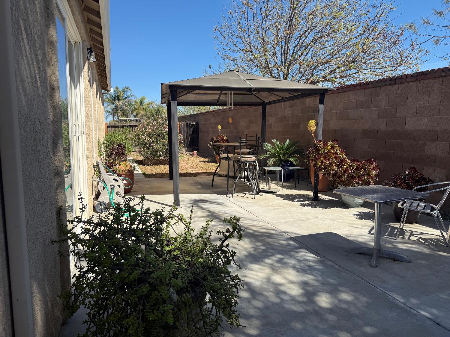 208 Murano St, Los Banos, CA 93635