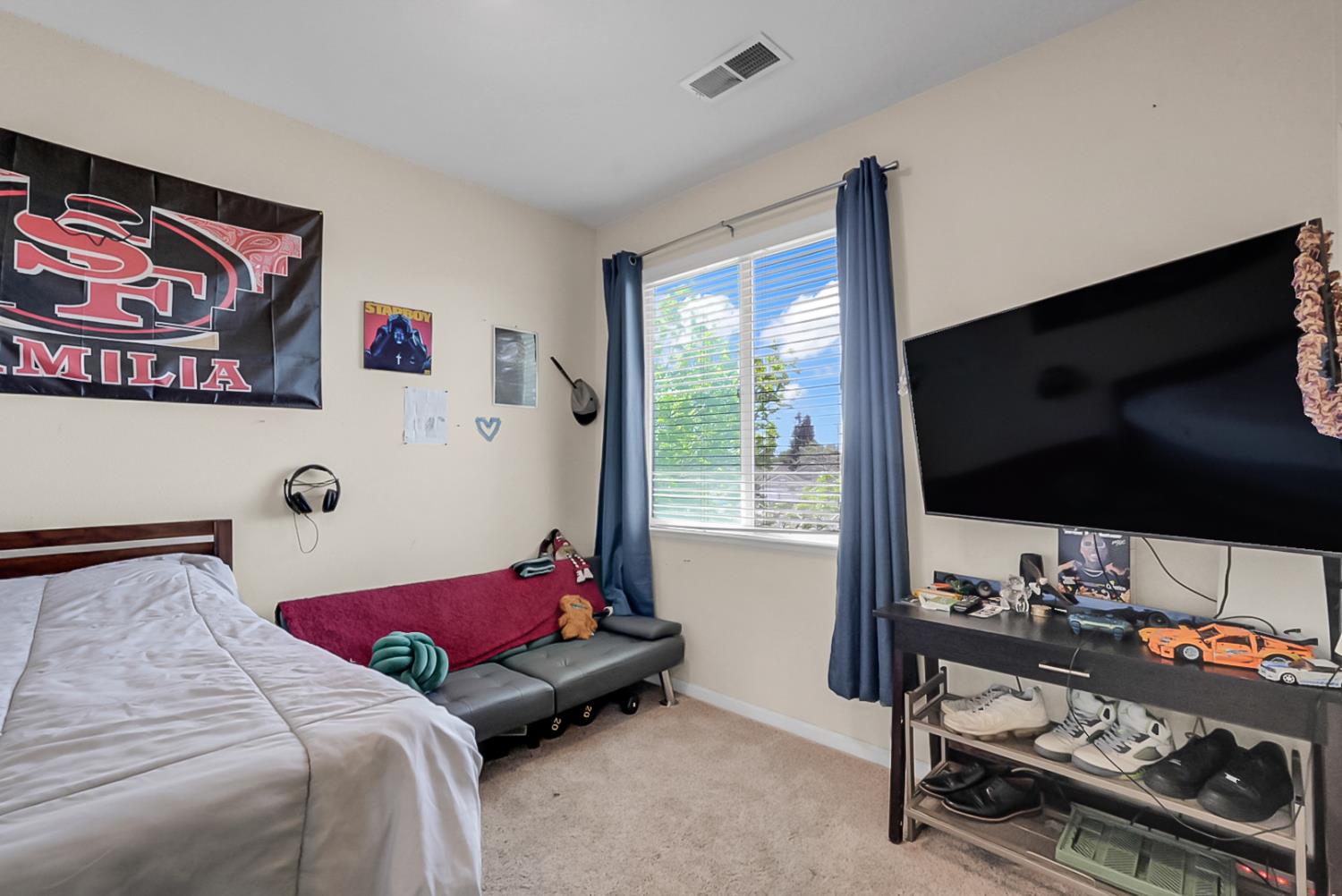 3437 Summer Dr, Modesto, CA 95355