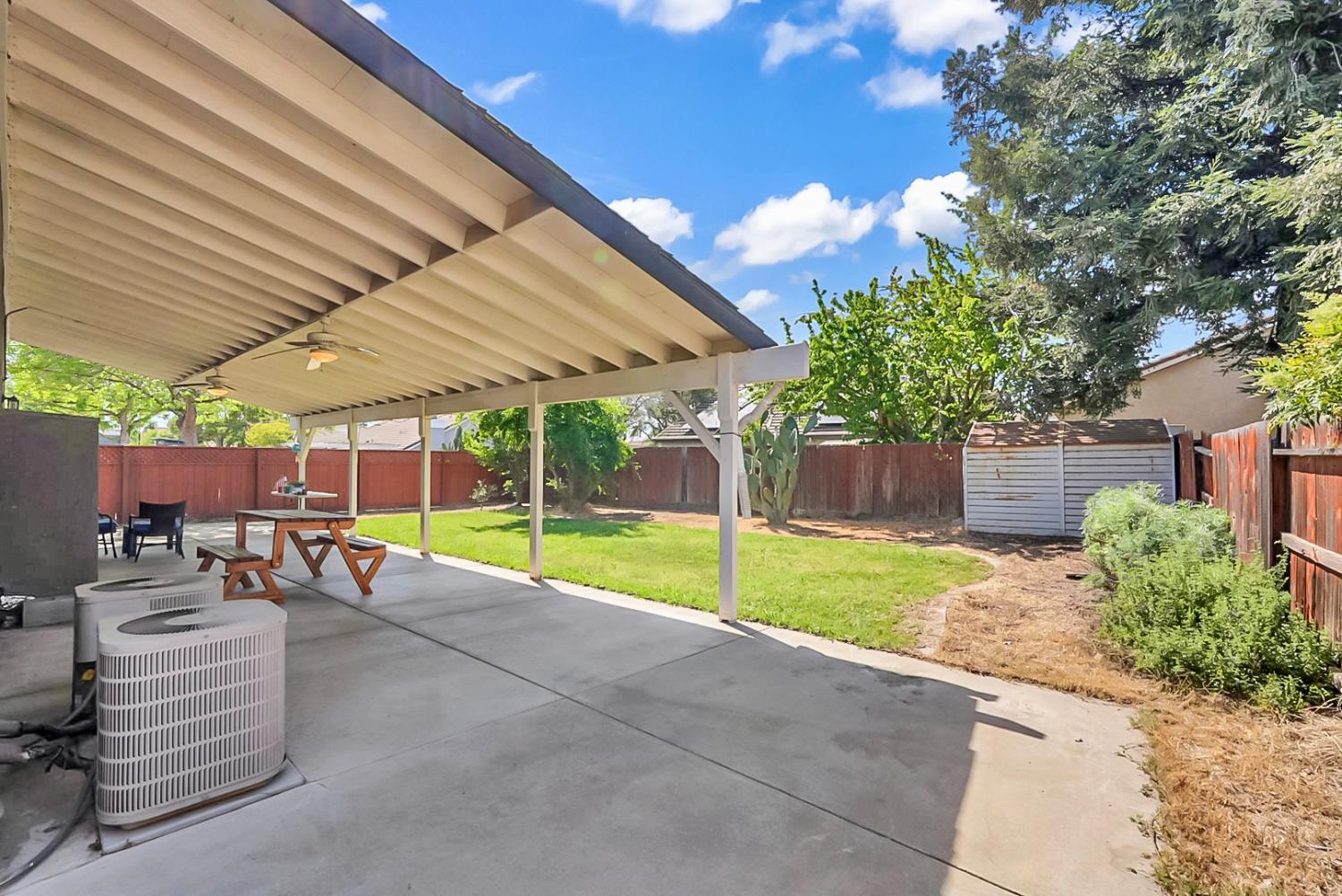 3437 Summer Dr, Modesto, CA 95355