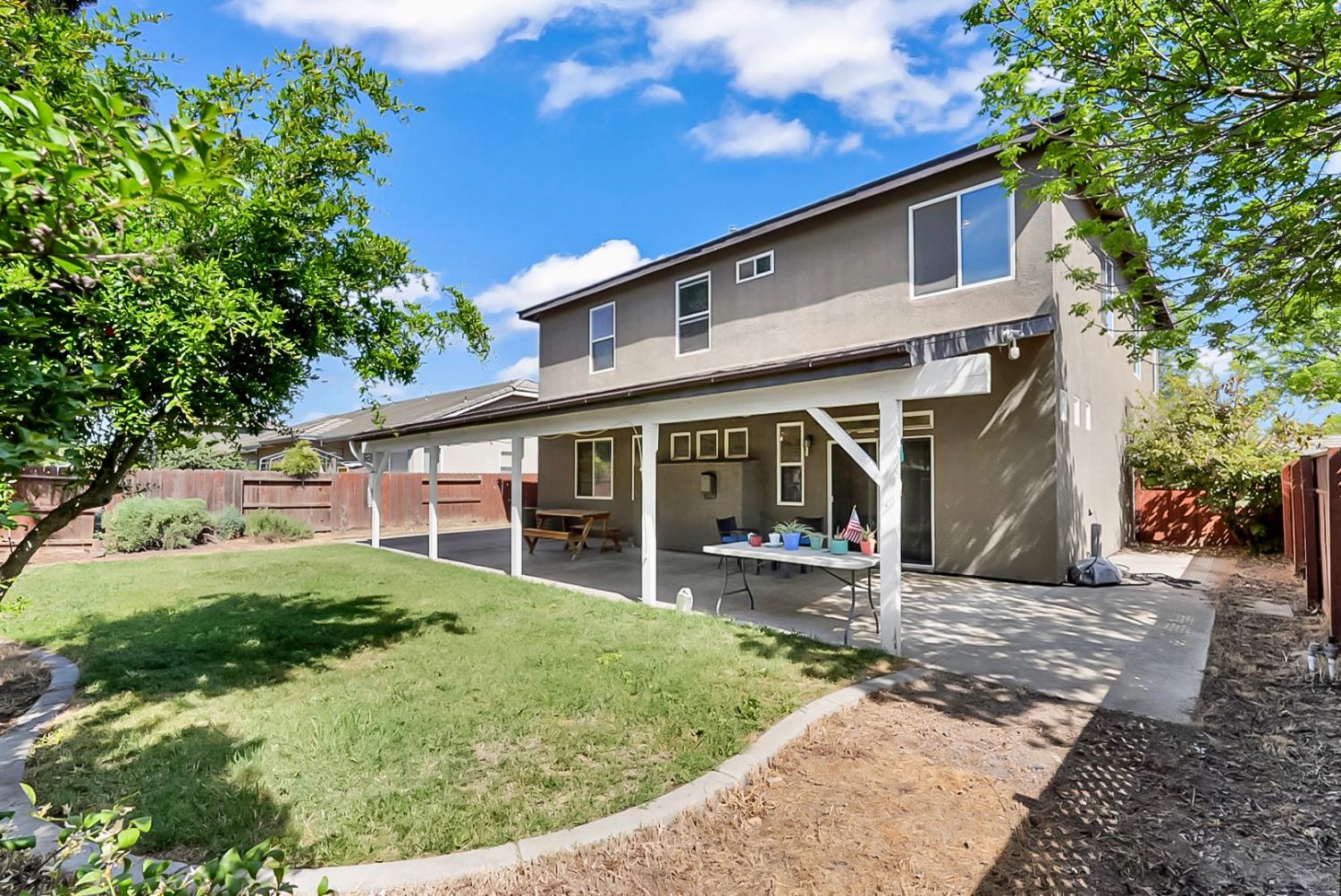 3437 Summer Dr, Modesto, CA 95355