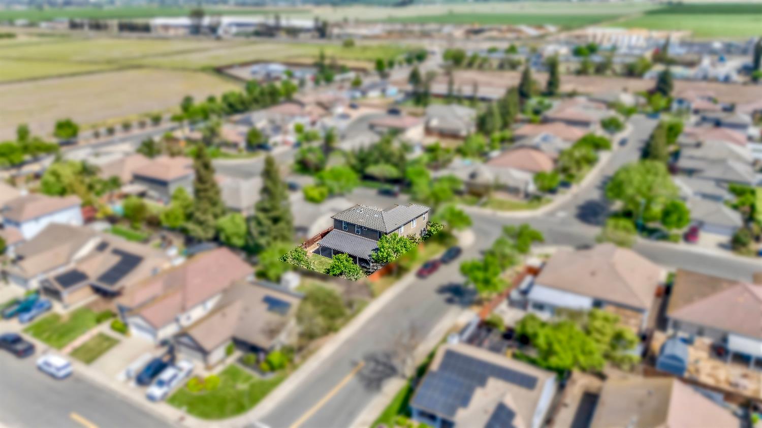 3437 Summer Dr, Modesto, CA 95355