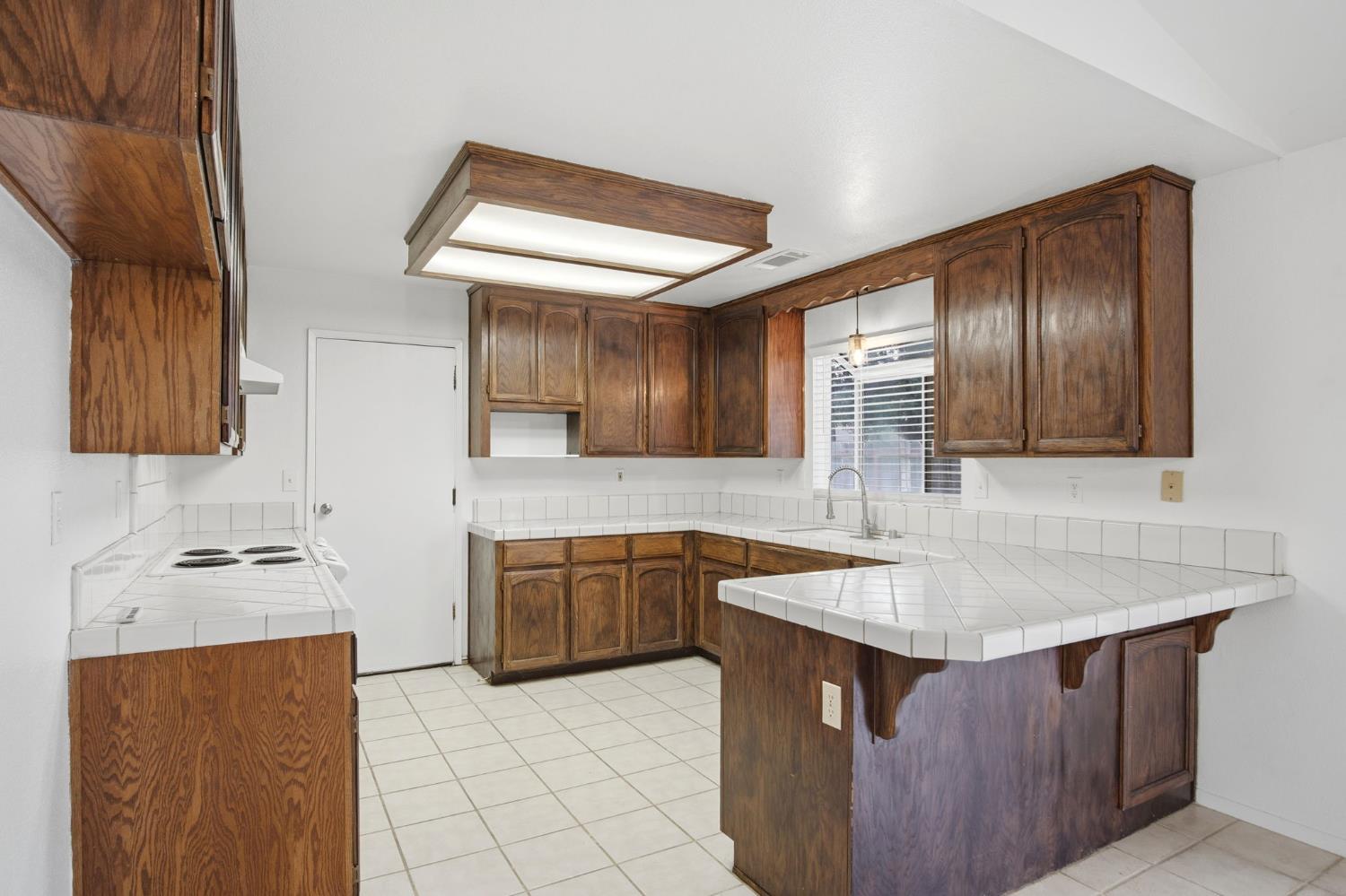 8239 Kapor, Hilmar, CA 95324