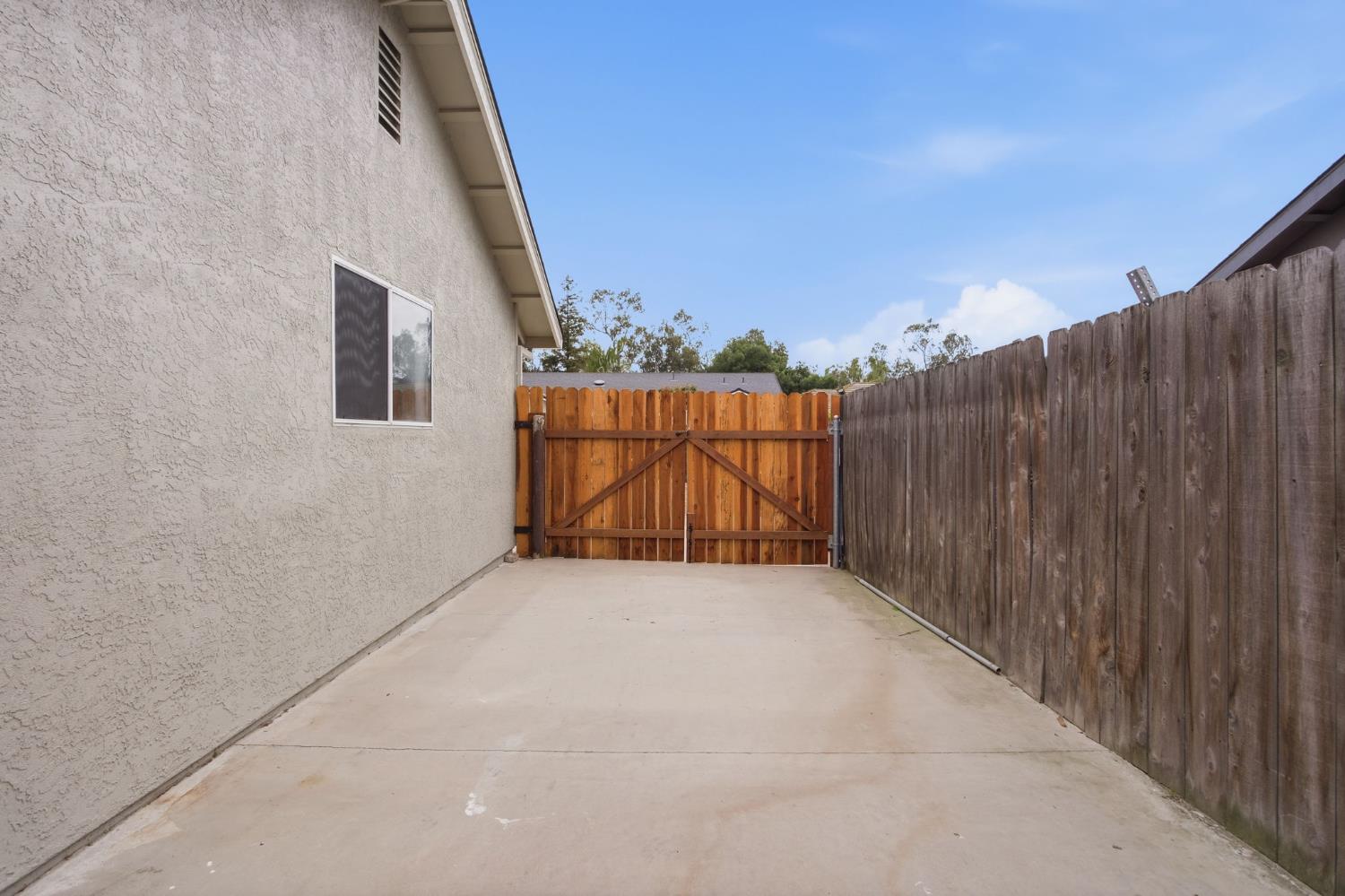 8239 Kapor, Hilmar, CA 95324