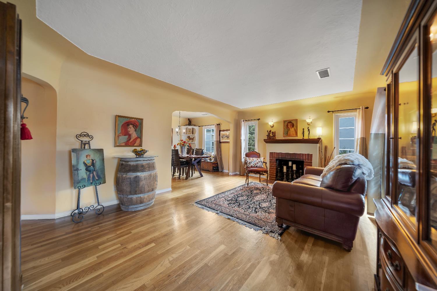 322 N Santa Ana Ave, Modesto, CA 95354