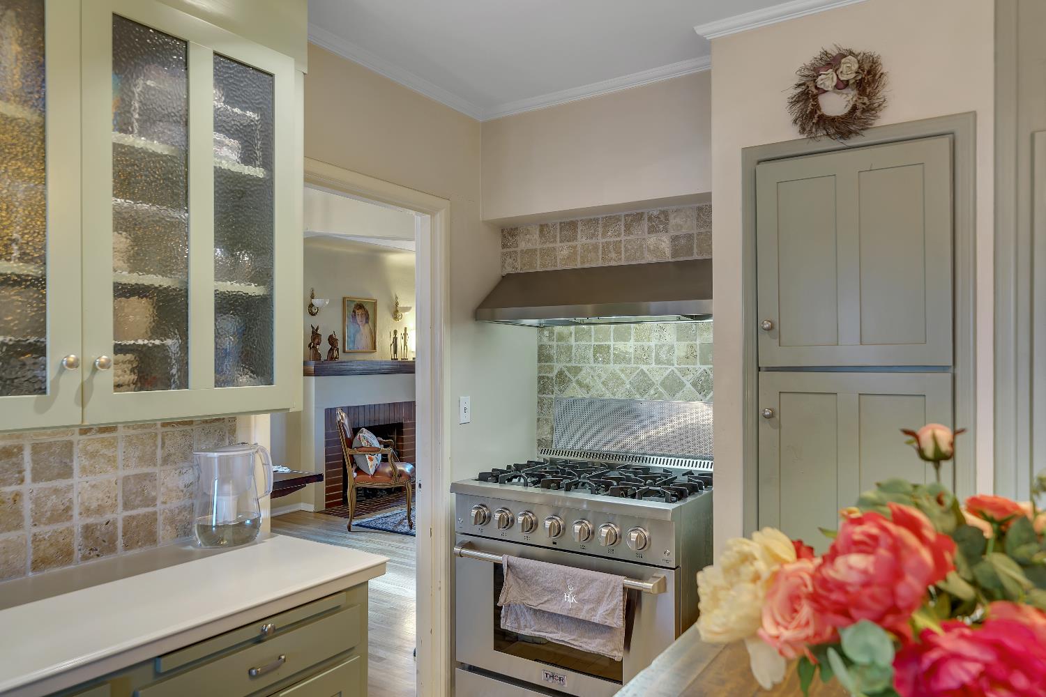 322 N Santa Ana Ave, Modesto, CA 95354