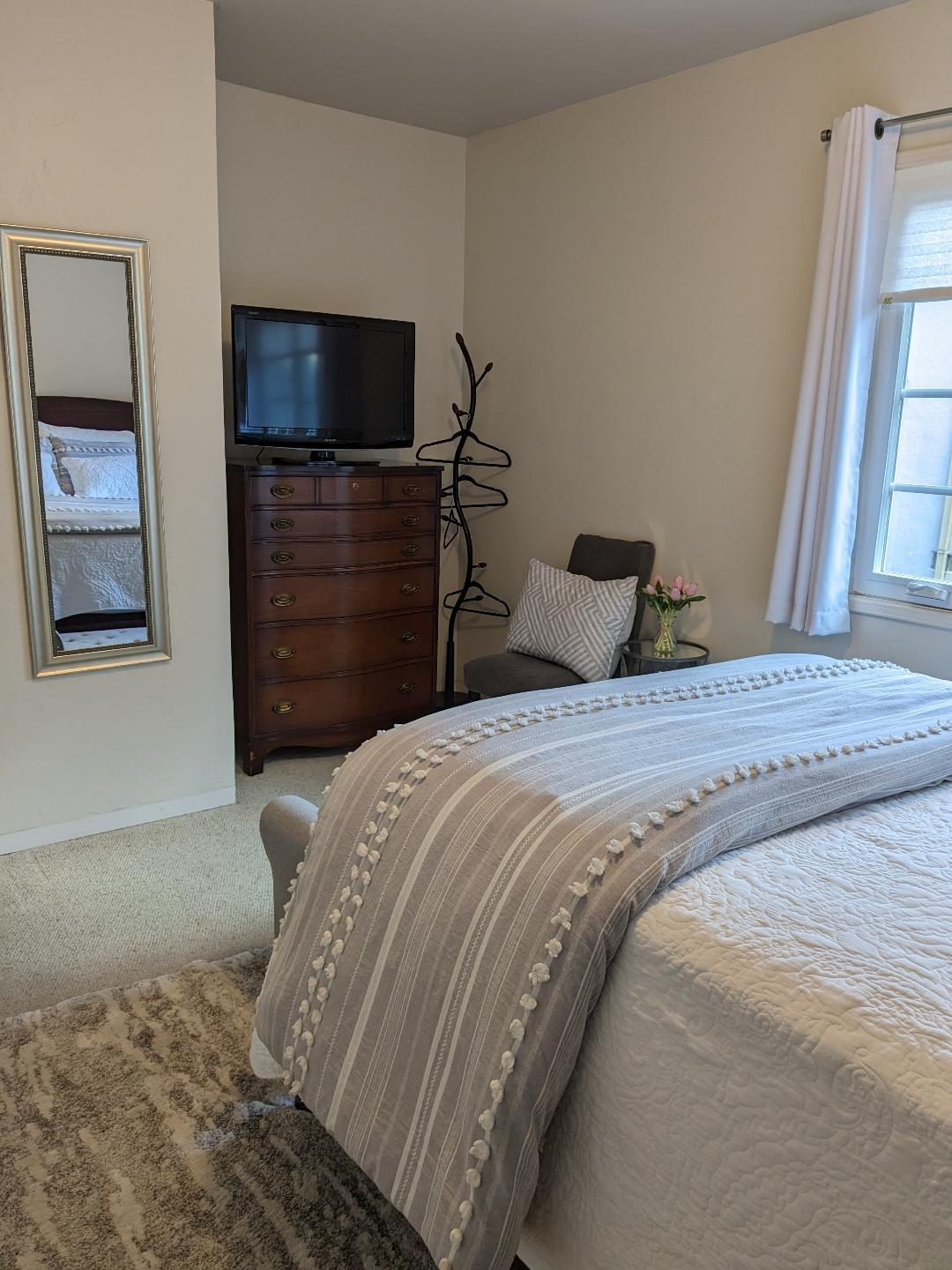 322 N Santa Ana Ave, Modesto, CA 95354