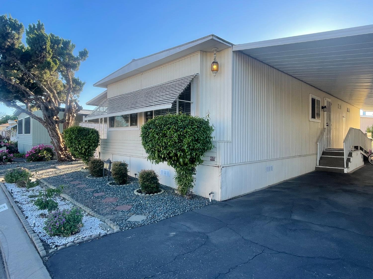 2621 Prescott Rd #37, Modesto, CA 95350