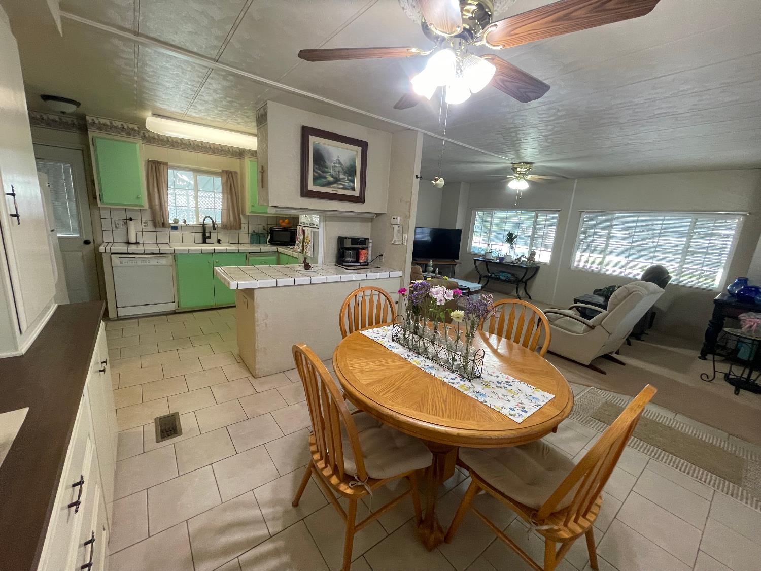 2621 Prescott Rd #37, Modesto, CA 95350