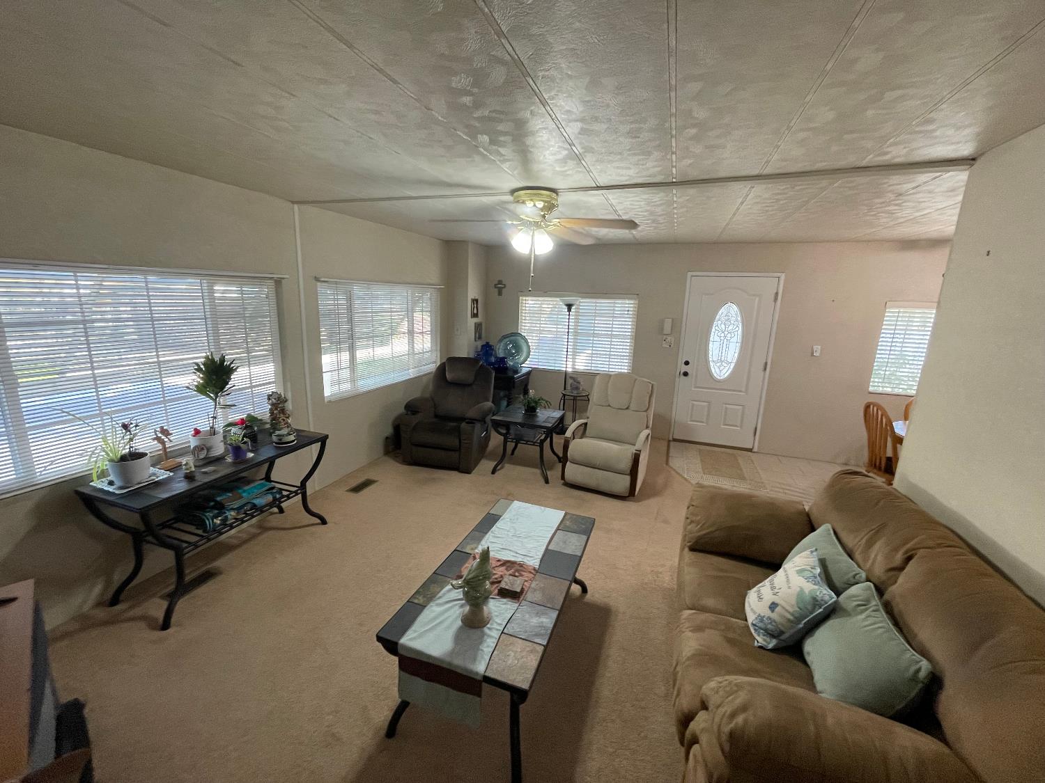 2621 Prescott Rd #37, Modesto, CA 95350