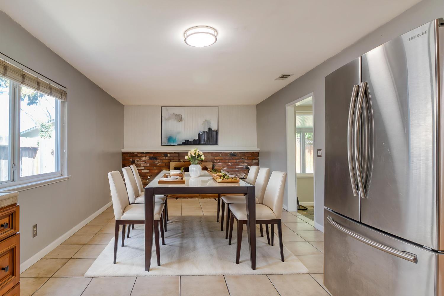 1605 Pimlico Dr, Modesto, CA 95350