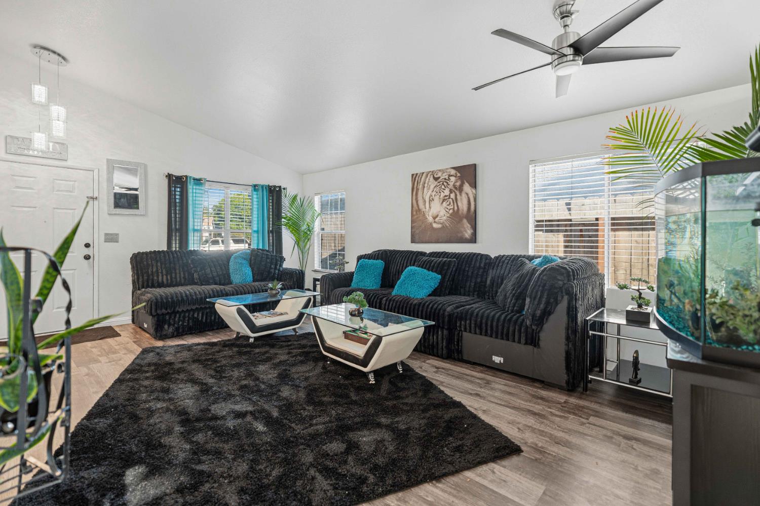 5613 Rose Brook Dr, Riverbank, CA 95367