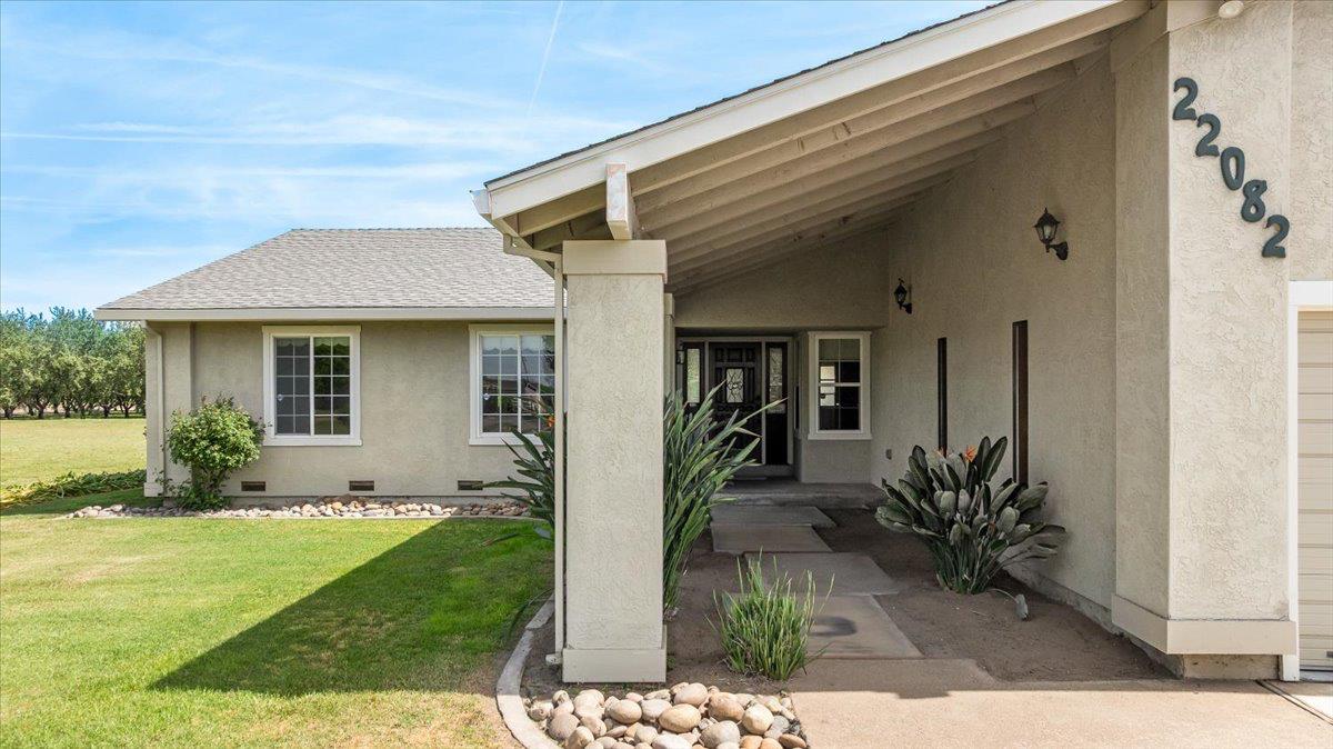 22082 Oleander Ave, Manteca, CA 95337
