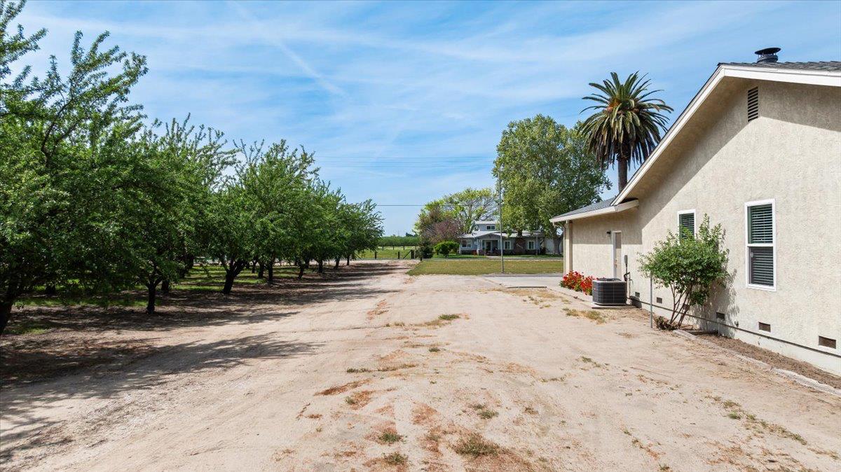 22082 Oleander Ave, Manteca, CA 95337