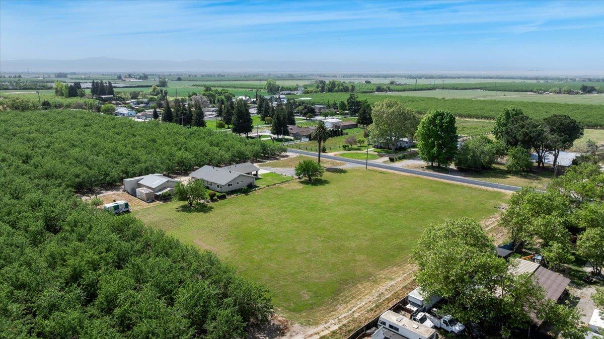 22082 Oleander Ave, Manteca, CA 95337