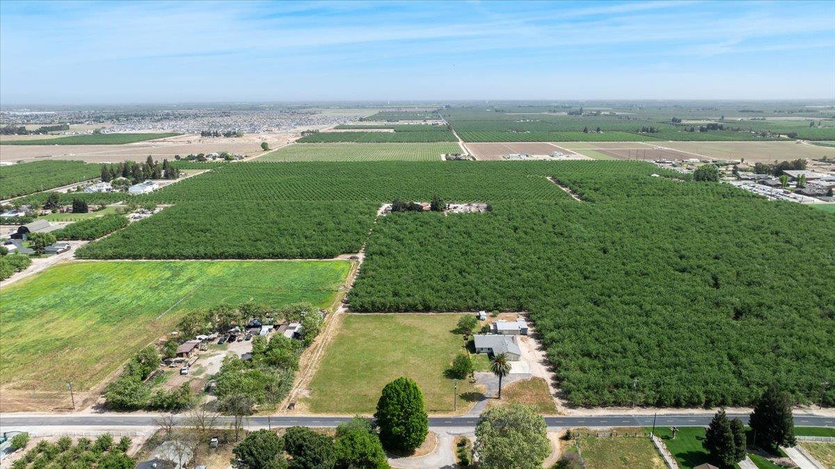 22082 Oleander Ave, Manteca, CA 95337